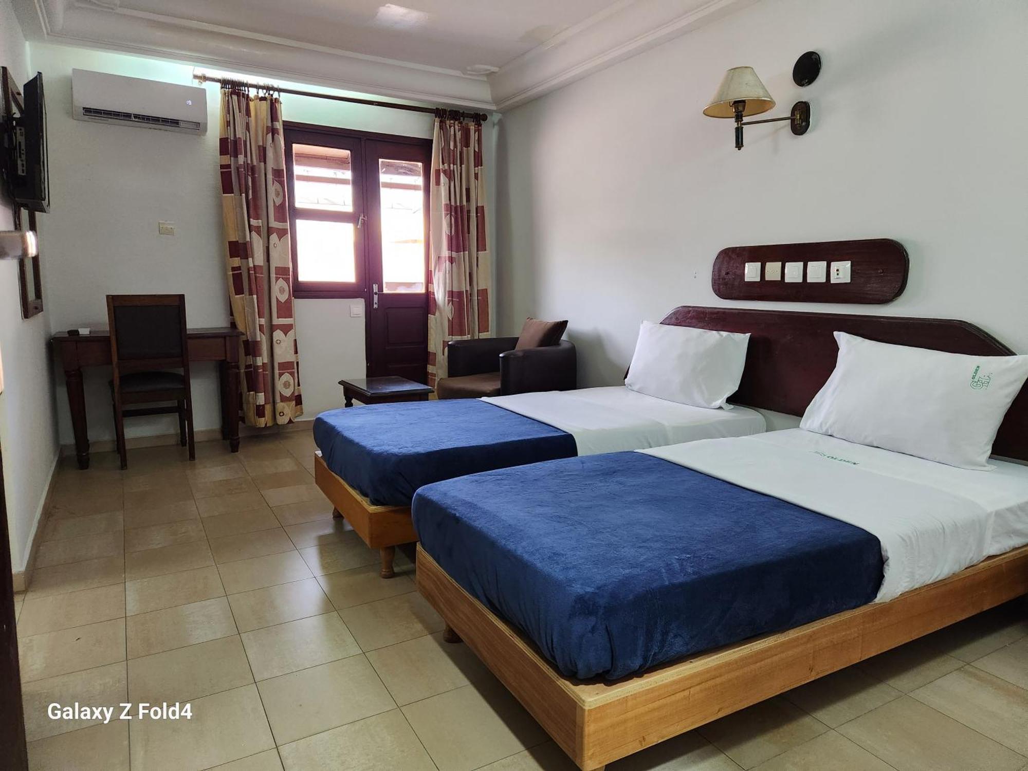 Golden Hotel Abidjan Ngoại thất bức ảnh