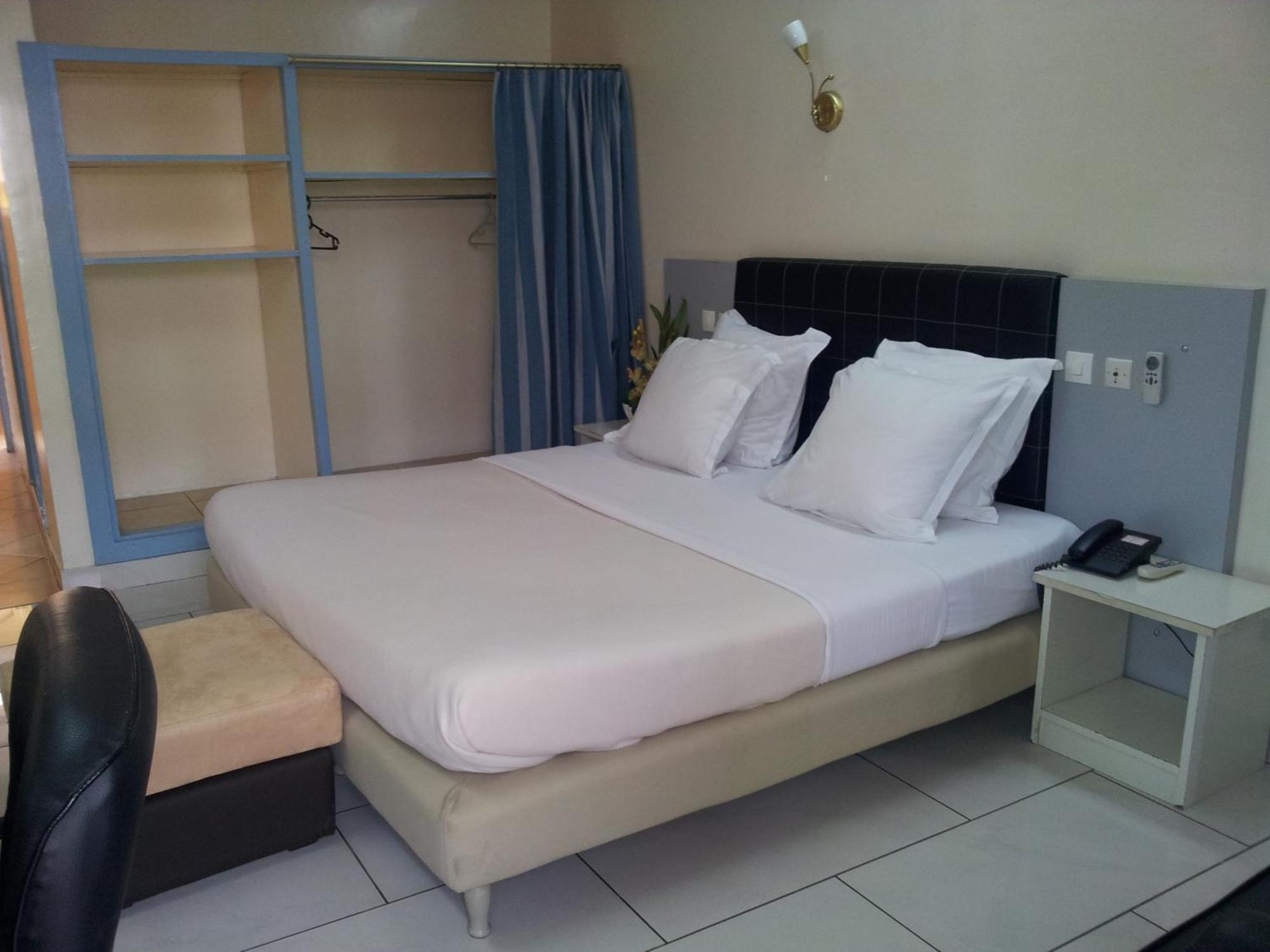 Golden Hotel Abidjan Ngoại thất bức ảnh